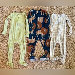 💛3 for $16 Sale/3 pairs of Pajamas 18 months